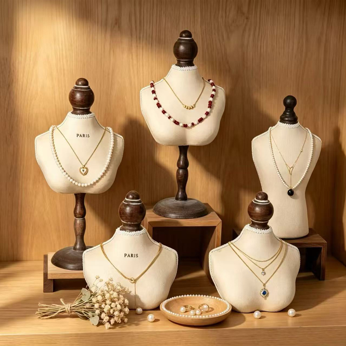Vintage Wood Necklace Display  - огляд і ціна Body Jewelry Display Ideas